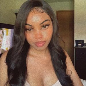 Meet your Posher, Jayziana